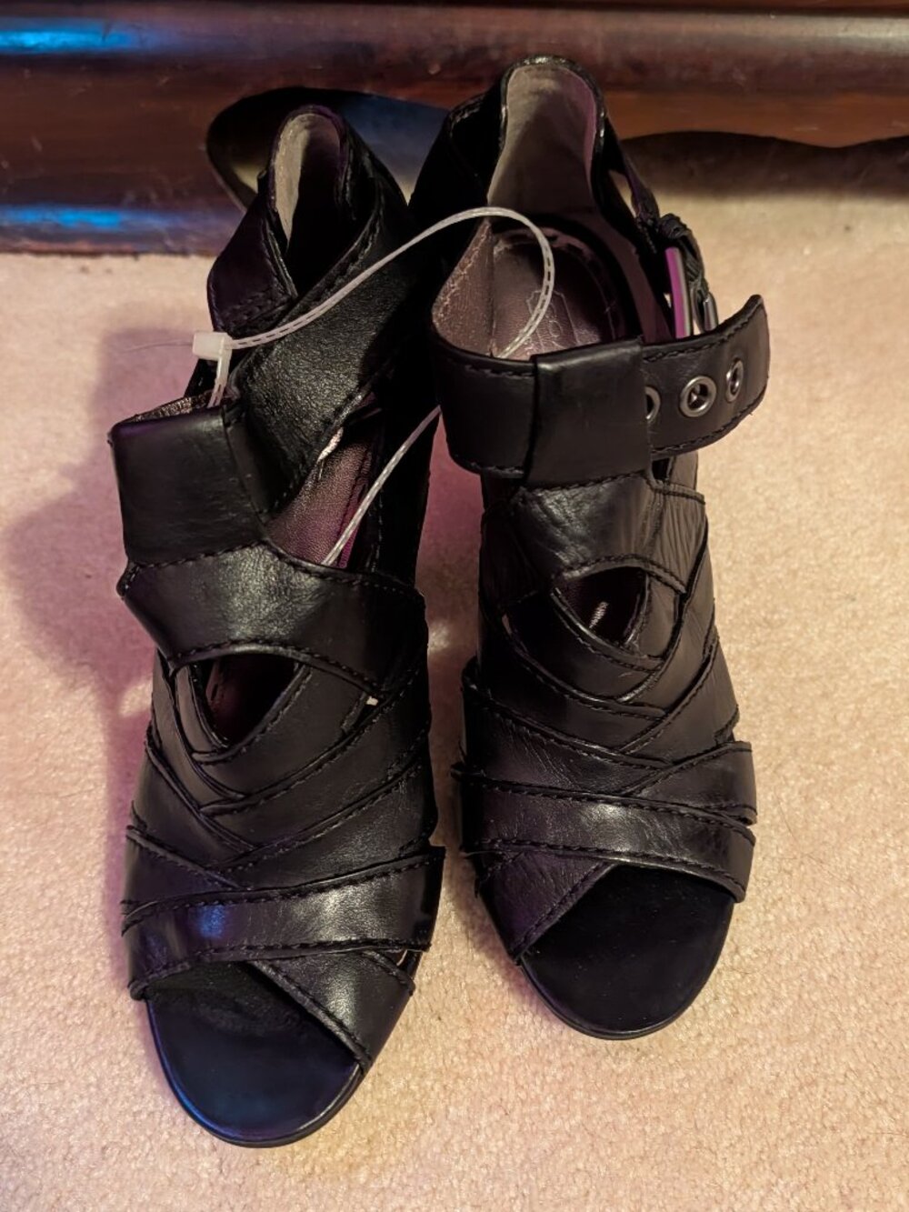 Coach "Harah" heels, style A3630, peep-toe leather sandal with buckle NWT ~ 7.5